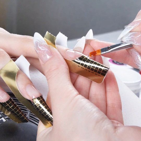 Наращивание ногтей+покрытие гель-лак в один тон