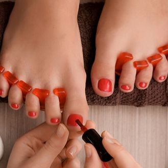 Педикюр (обработка пальчиков) + покрытие гель-лак(один тон)