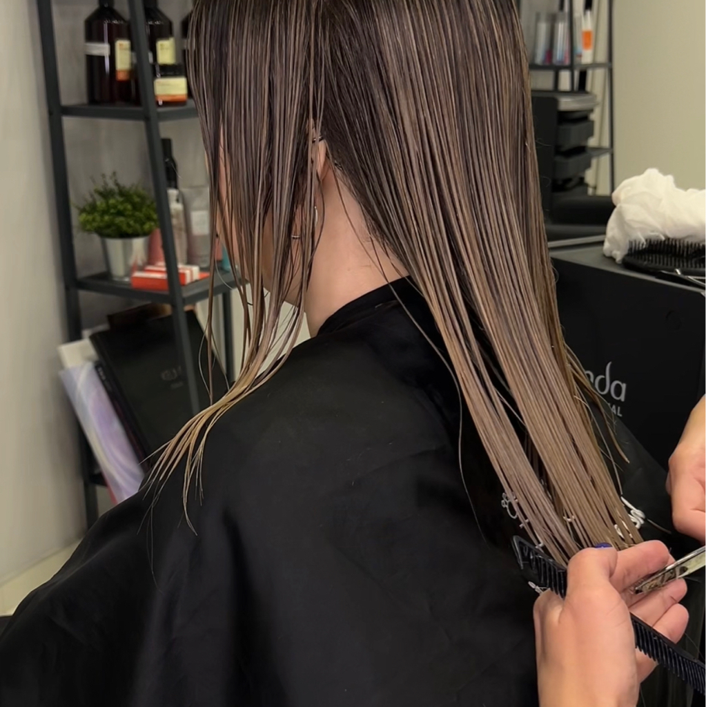 Стрижка кончиков в дополнение к окрашиванию