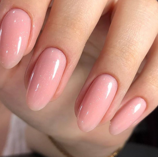 Маникюр + однотонное покрытие гель-лак( снятие входит в стоимость)