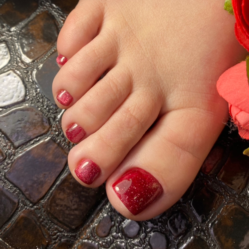 Педикюр (пальчики + однотонное покрытие)