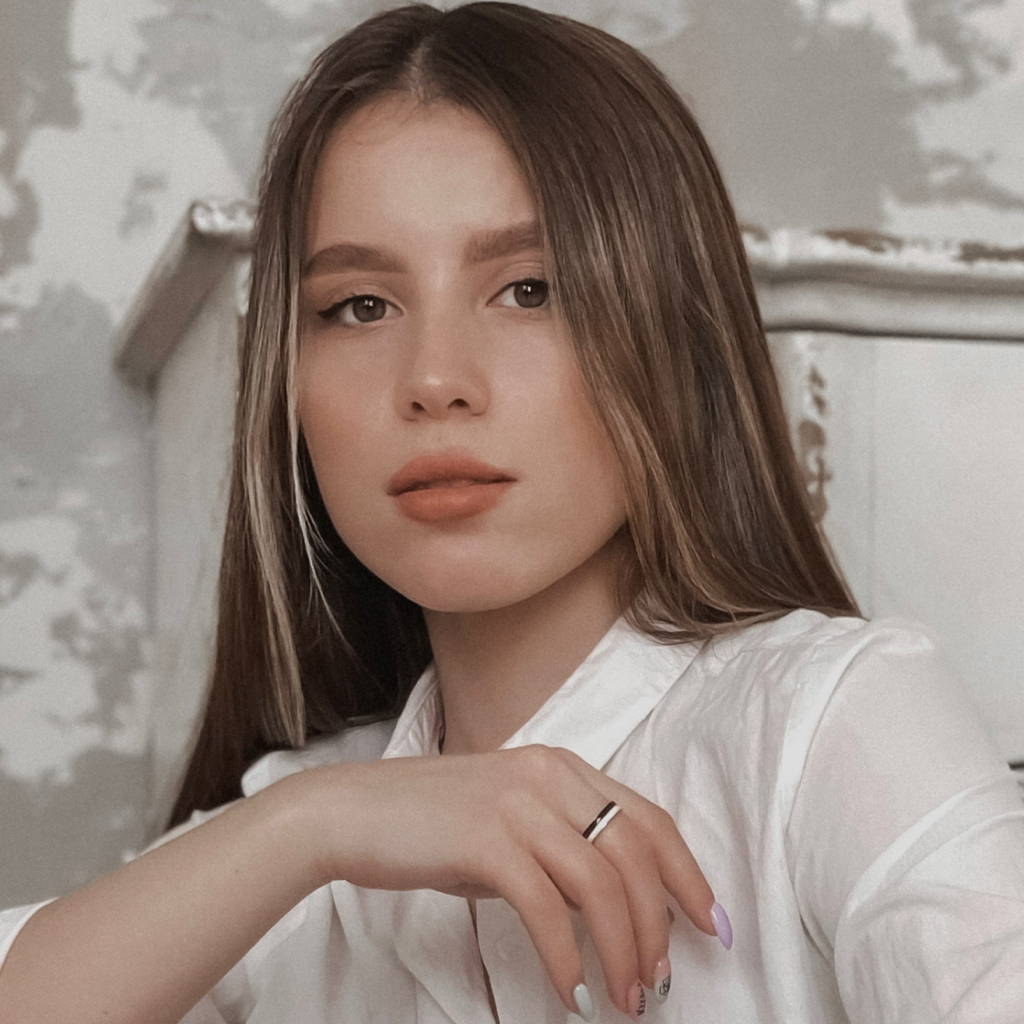 Александра