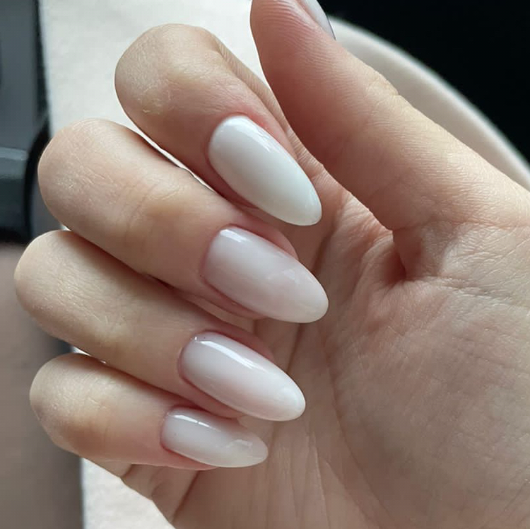 Донаращивание ноготка гелем