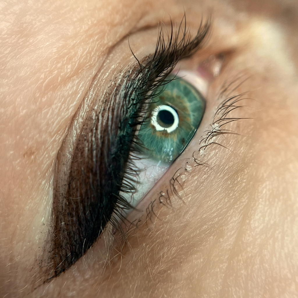 ПМ стрелка(классическая/с растушевкой)