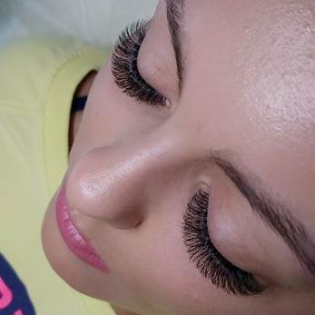 Наращивание ресниц 3D-4D