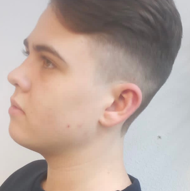 Стрижка: модельная/спортивная