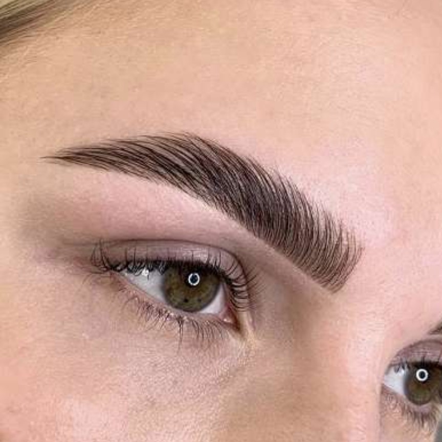 Долговременная укладка бровей
