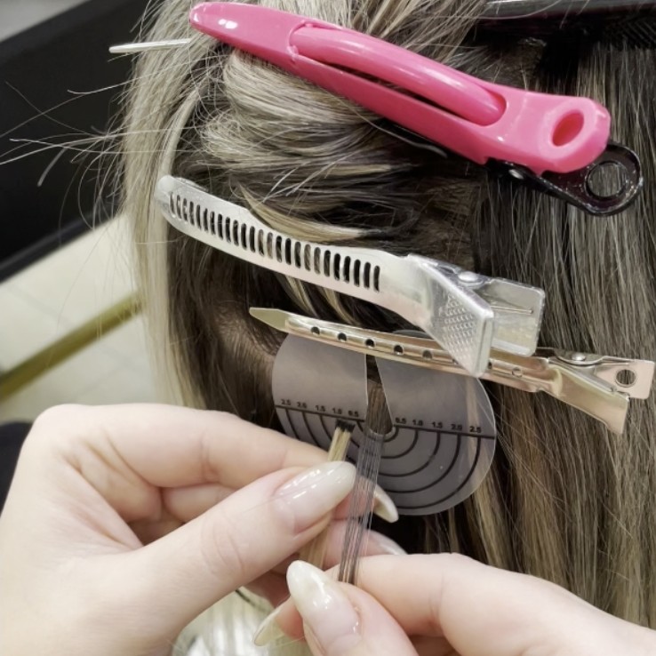 Итальянское наращивание волос до 100 прядей мастер топ (цена за 1 прядь без учета материала)