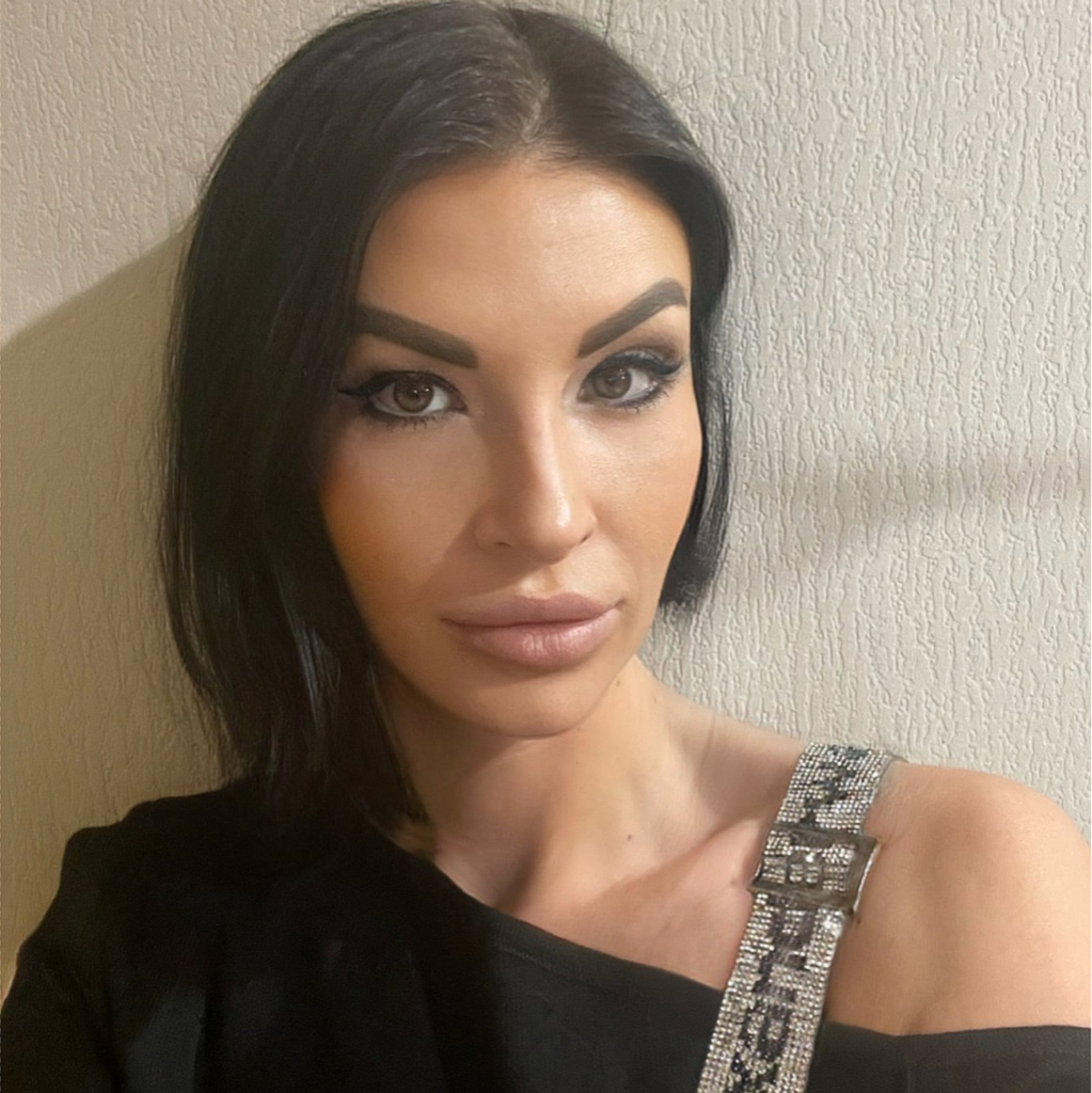 Вязовская Яна