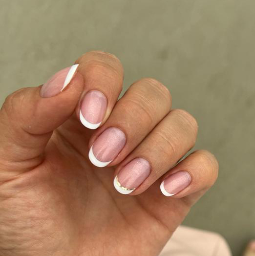 Маникюр комбинированный