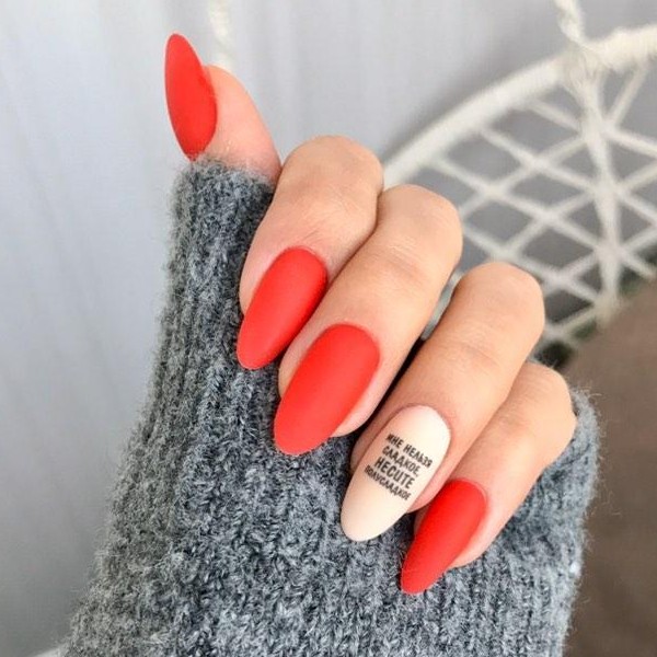 Коррекция нарощенных ногтей