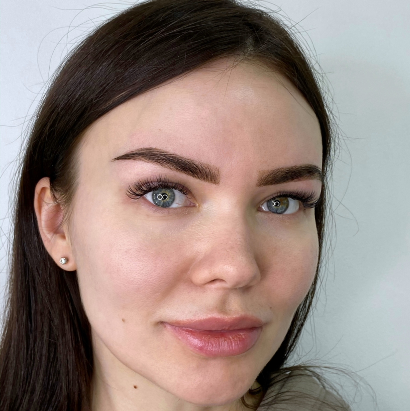 Оформление бровей с окрашиванием красителем