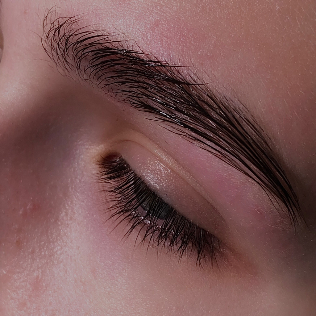 Коррекция бровей/мужская коррекция