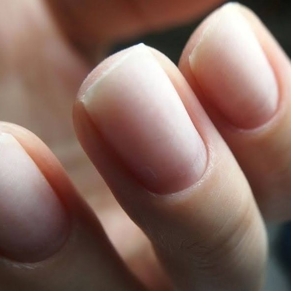 Маникюр аппаратный без покрытия