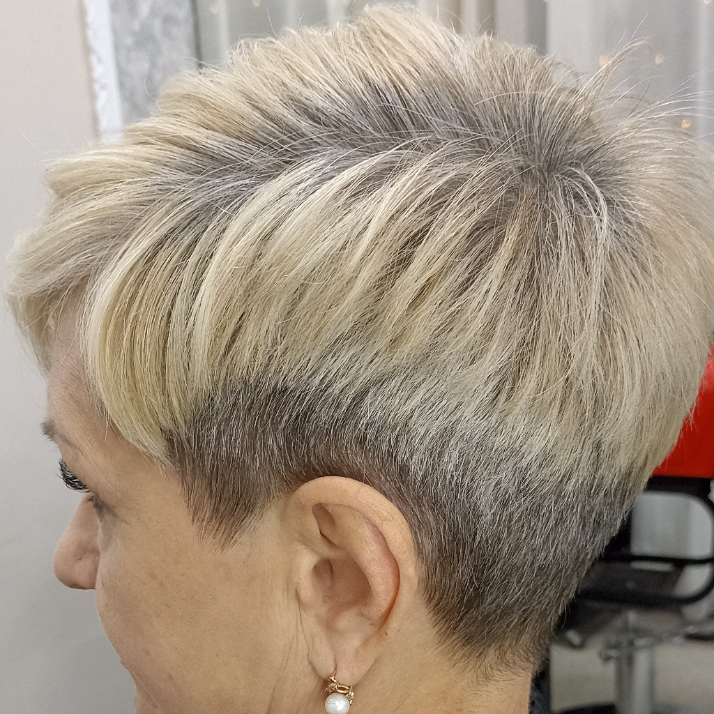 стрижка женская короткая