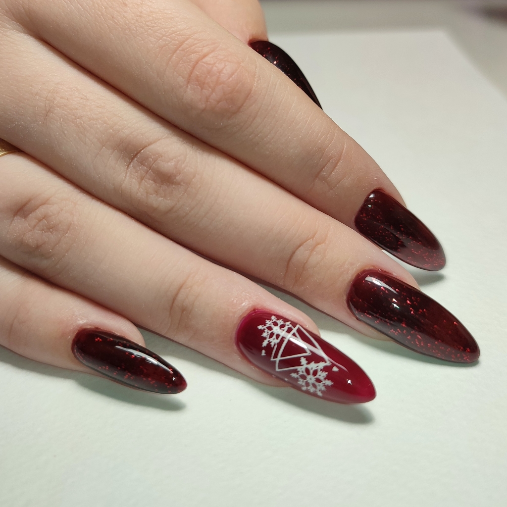 Наращивание ногтей