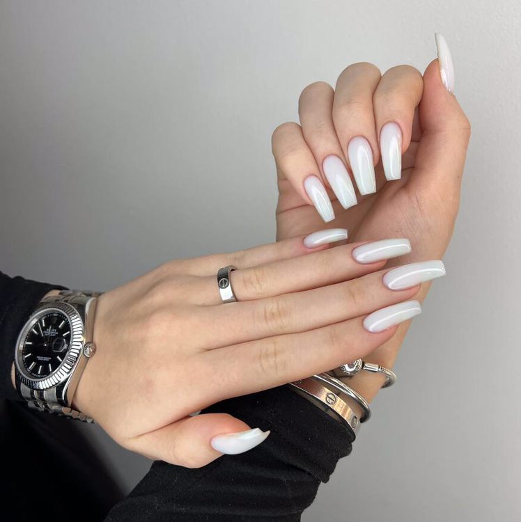 Коррекция нарощенных ногтей