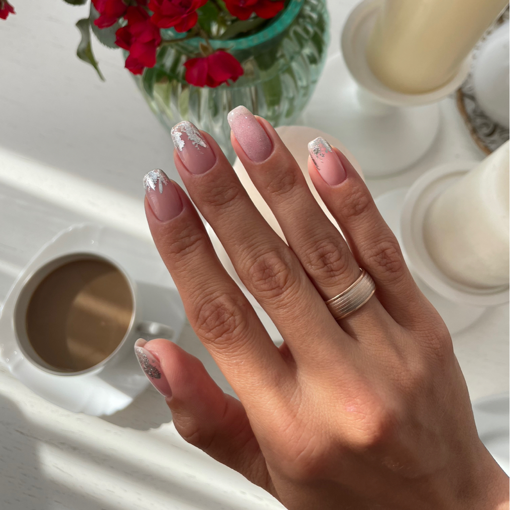 Маникюр с покрытием гель-лак