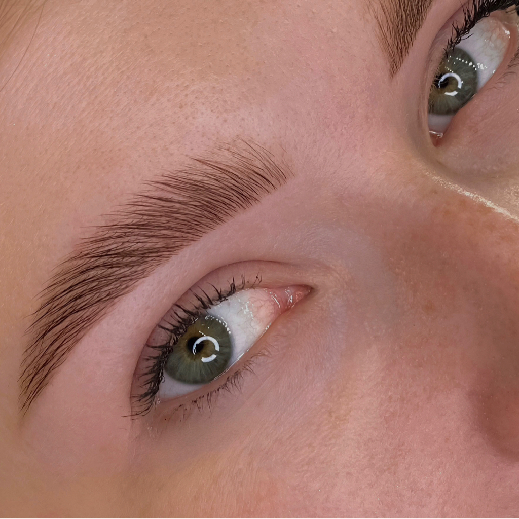 Ламинирование бровей + коррекция