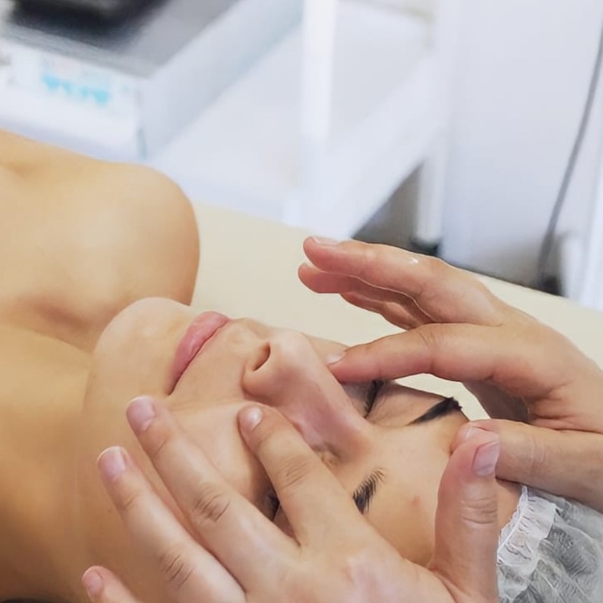 Массаж лица