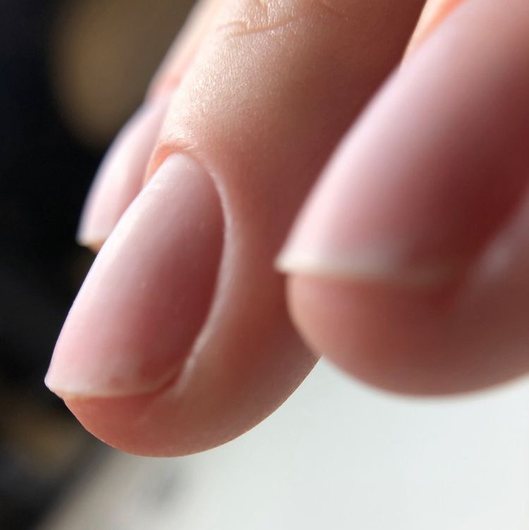 Маникюр без покрытия