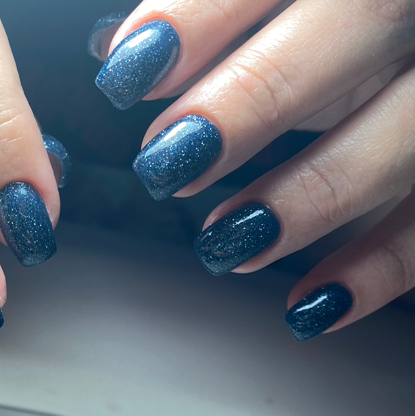 Снятие + Маникюр + Укрепление + Покрытие Нюд/Цвет (2000₽/2100₽)