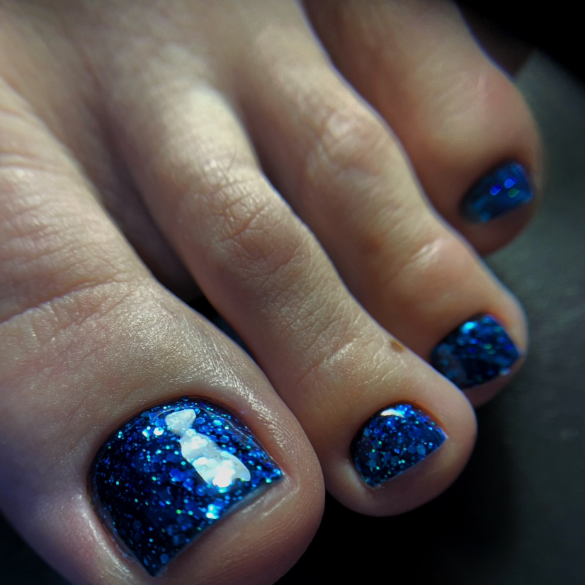 Педикюр с покрытием  (обработка пальчики)