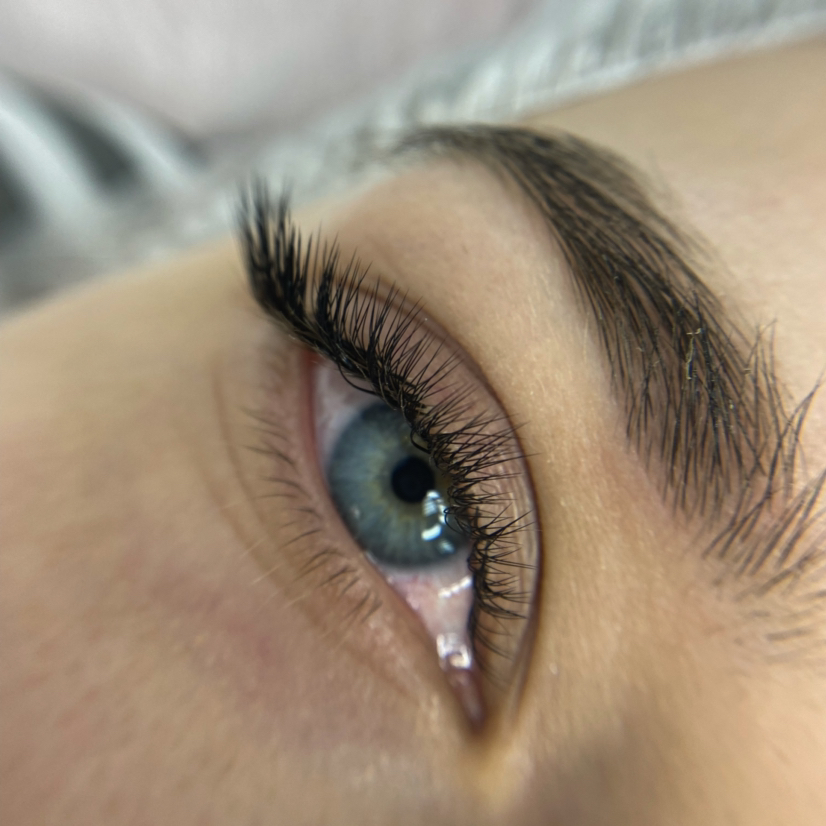 Наращивание ресниц 2D