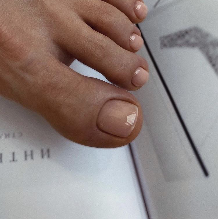 Педикюр пальцев + гель-лак