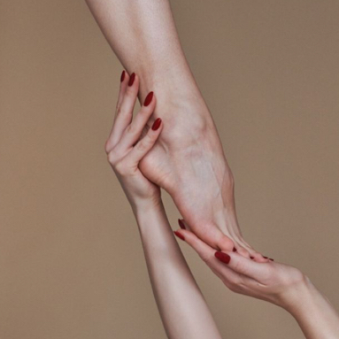 педикюр женский /стопы+ пальчики+гель-лак/