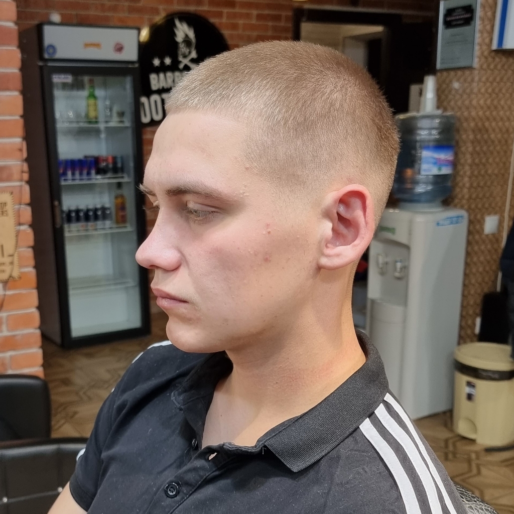 стрижка под насадку