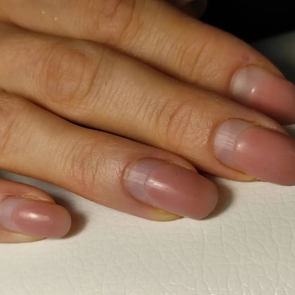 Снятие старого покрытия+гигиенический маникюр