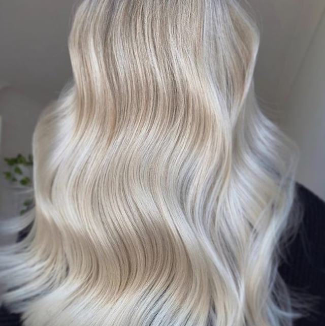 Прическа вечерняя/свадебная на длинные волосы (ниже начала лопаток)