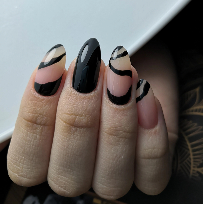 Наращивание ногтей