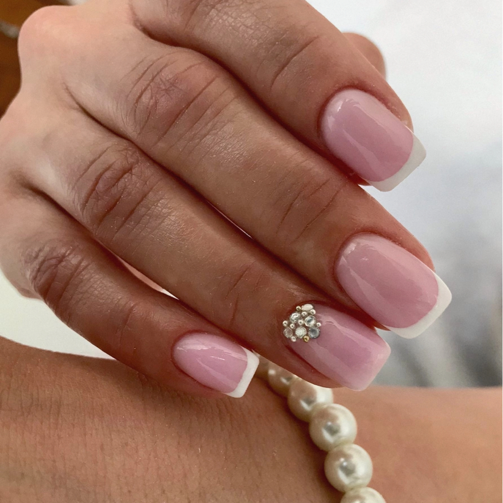 Французский маникюр