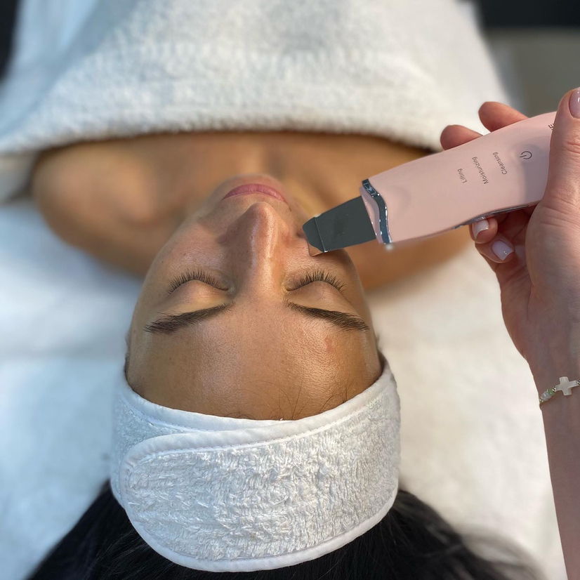 Ультразвуковая чистка лица