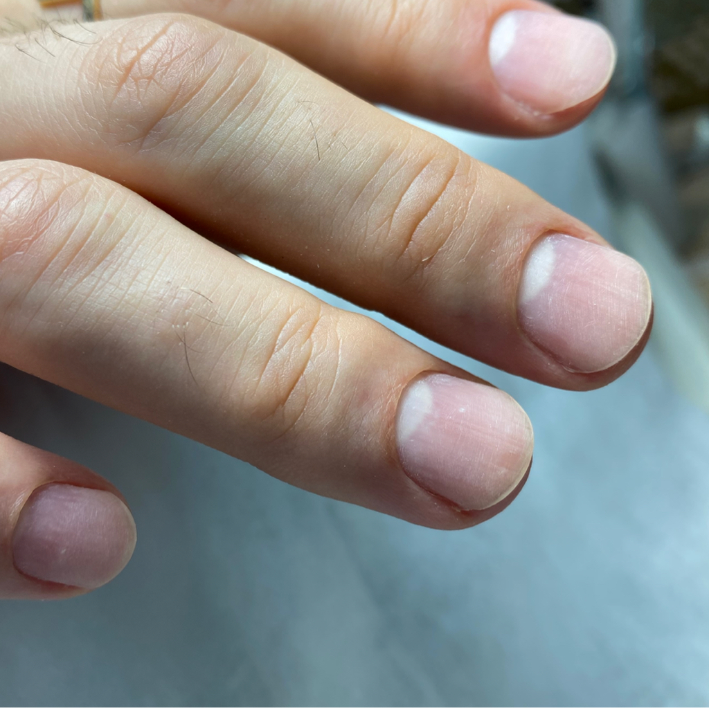 Маникюр мужской