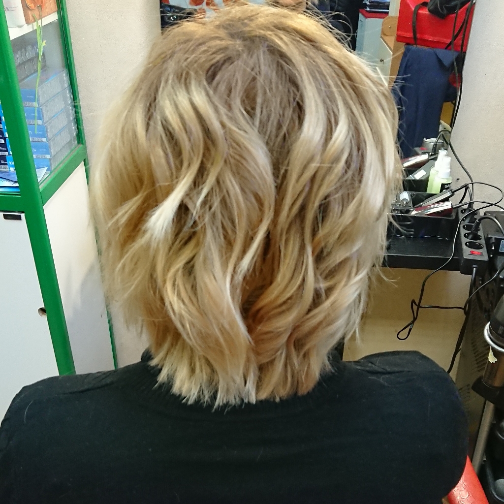 Стрижка женская