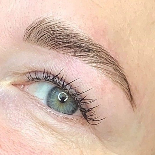 Коррекция +окрашивание бровей