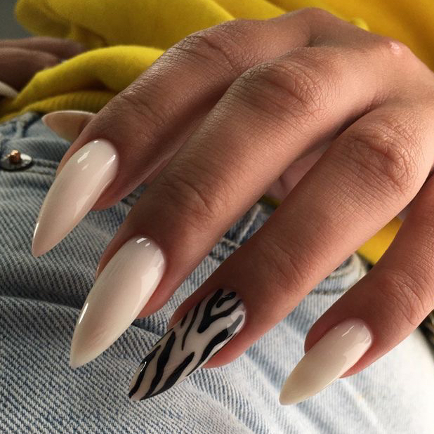 Наращивание ногтей