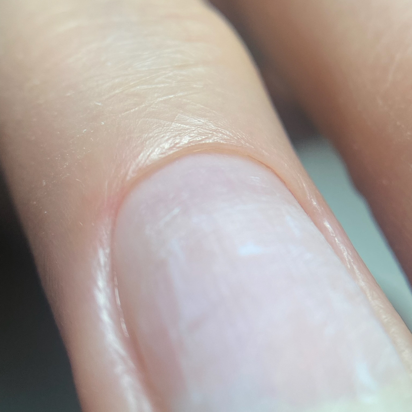 Маникюр без покрытия