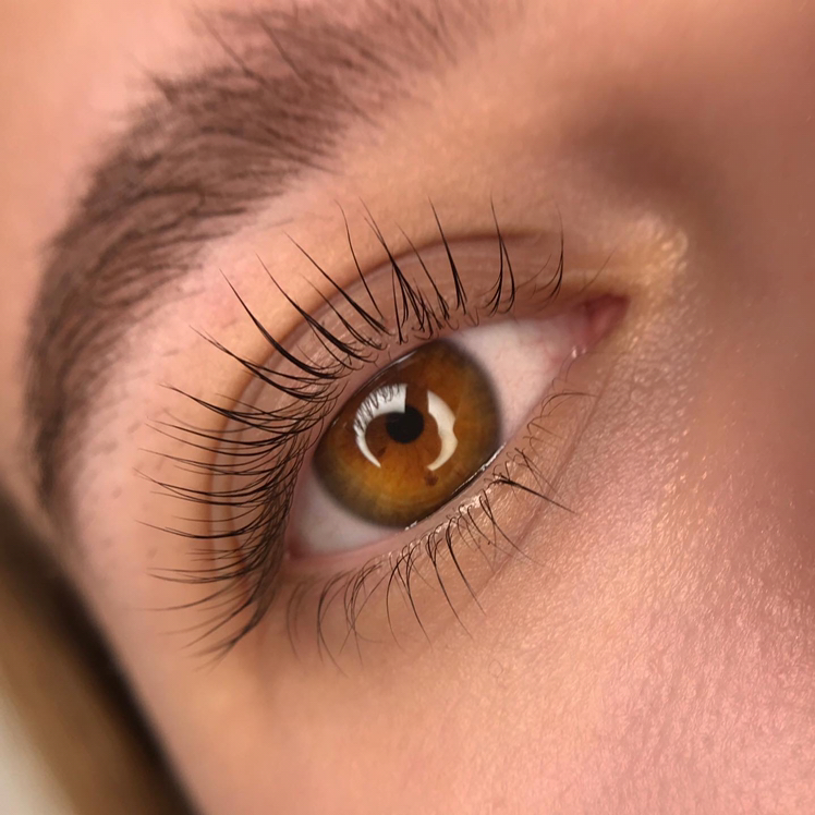 Ламинирование ресниц