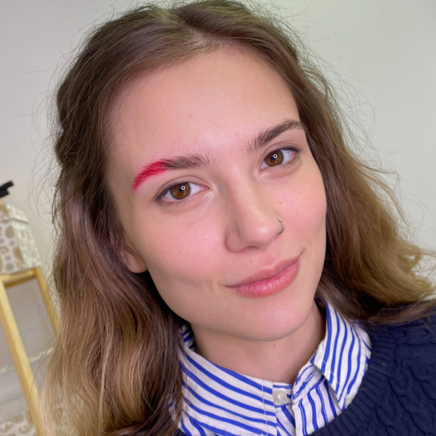 Цветное окрашивание бровей