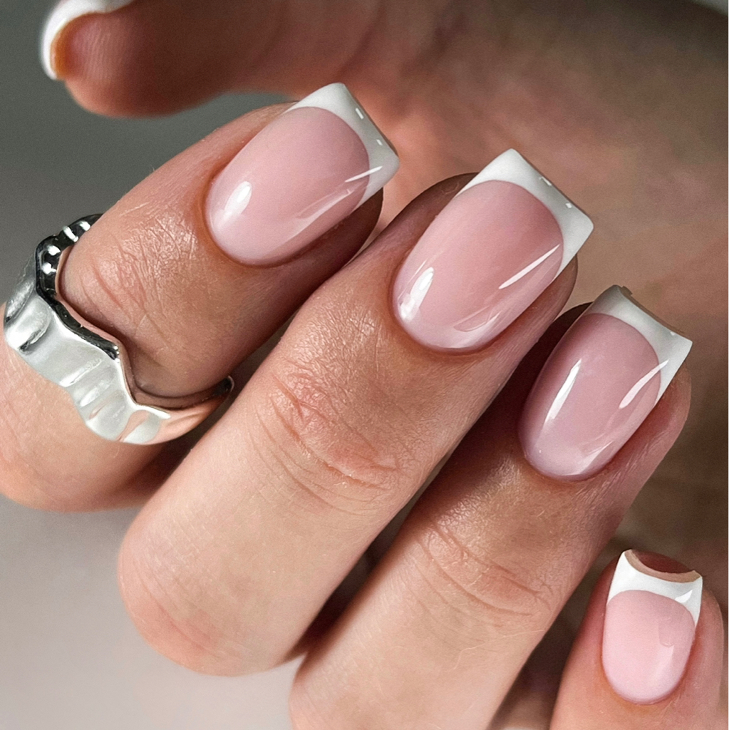 Маникюр + покрытие (дизайн Френч)