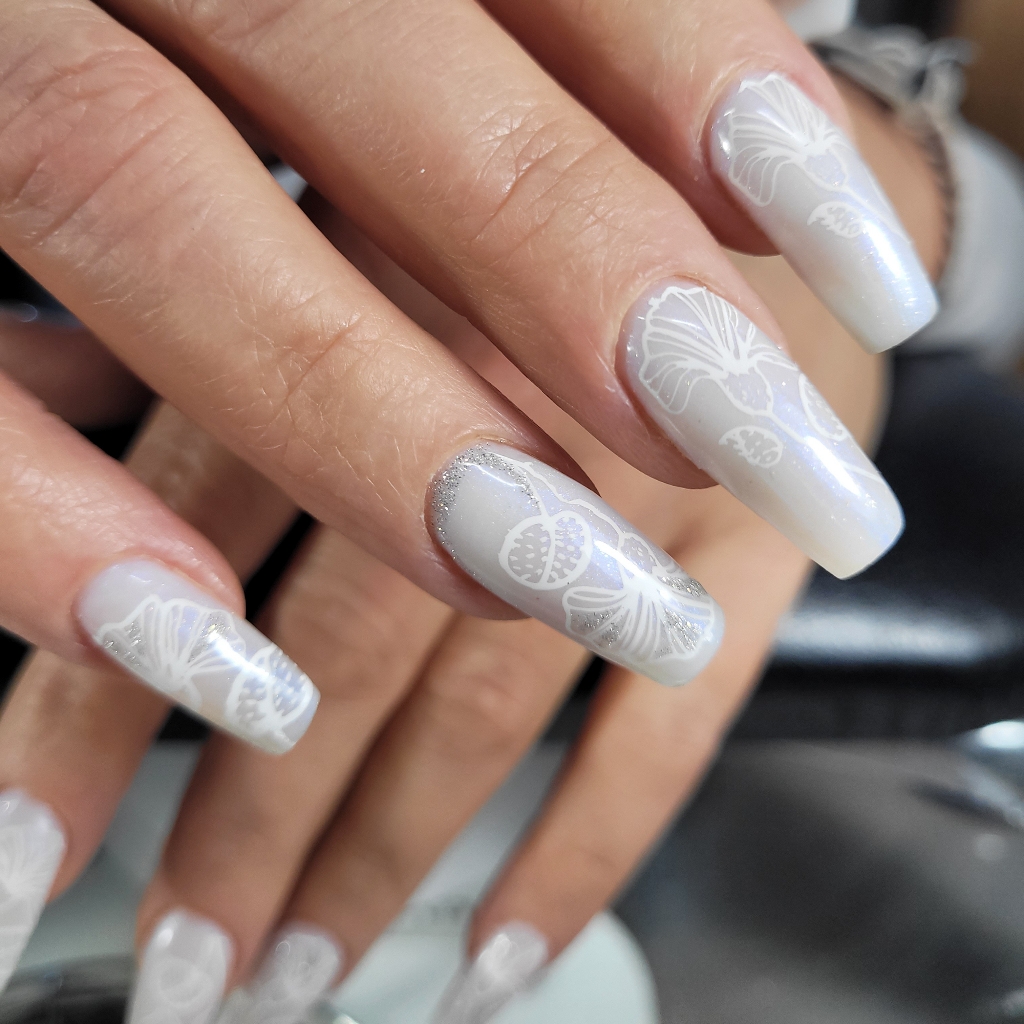 коррекция наращивания