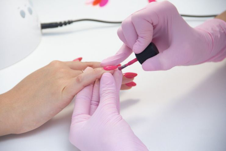 Маникюр с покрытием гель-лак