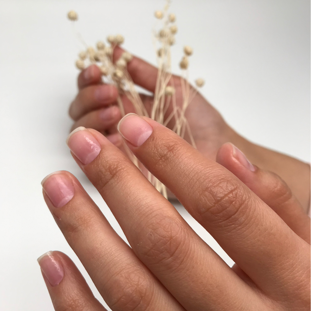 Маникюр без покрытия