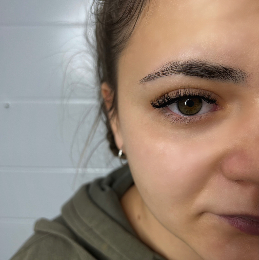 Наращивание ресниц 2D