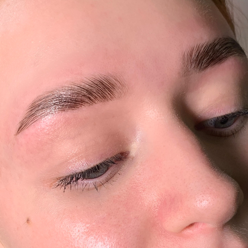 Ламинирование и окрашивание бровей