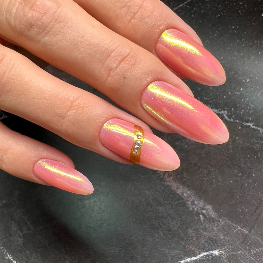 Наращивание ногтей